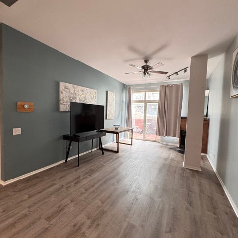 Tiny photo for 1631 S Michigan Avenue #402, Chicago, IL 60616 (MLS # 12763699)