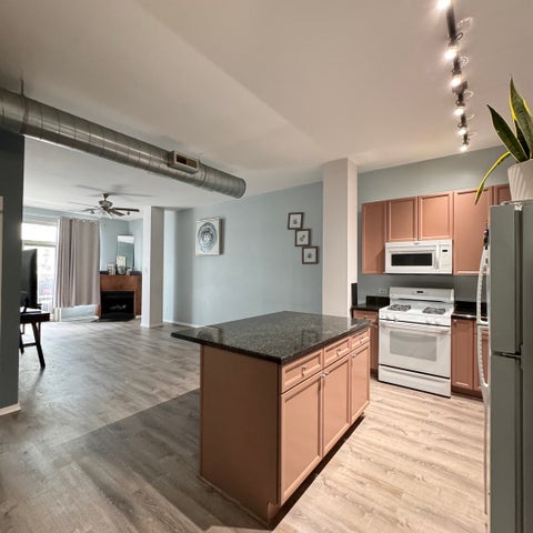 Tiny photo for 1631 S Michigan Avenue #402, Chicago, IL 60616 (MLS # 12763699)
