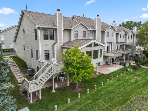 Tiny photo for 566 W Bridge View Court, Palatine, IL 60067 (MLS # 12474434)