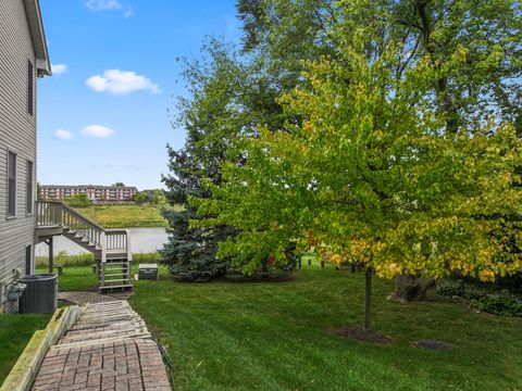 Tiny photo for 566 W Bridge View Court, Palatine, IL 60067 (MLS # 12474434)
