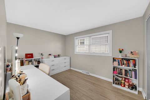 Tiny photo for 13029 S Burley Avenue, Chicago, IL 60633 (MLS # 12492060)