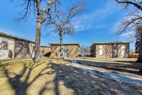 Tiny photo for 7410 W 111th Street #310, Worth, IL 60482 (MLS # 12621940)