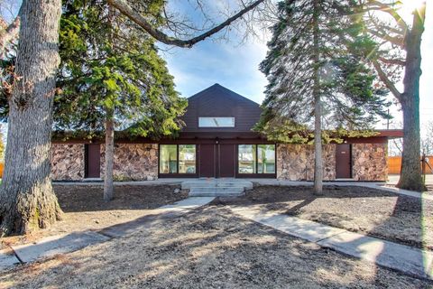 Tiny photo for 7410 W 111th Street #310, Worth, IL 60482 (MLS # 12621940)