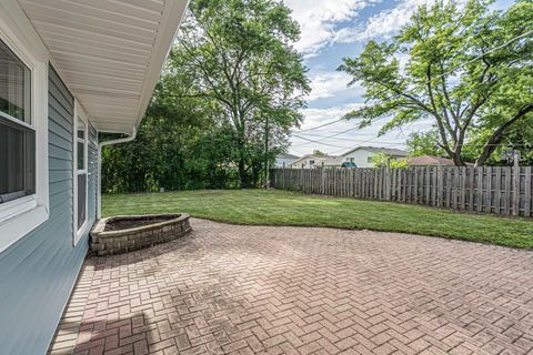 Tiny photo for 440 Huehl Road, Northbrook, IL 60062 (MLS # 12467373)
