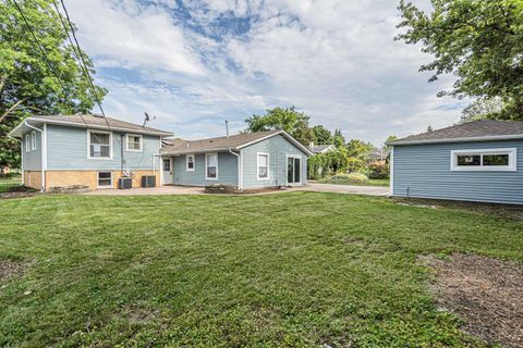 Tiny photo for 440 Huehl Road, Northbrook, IL 60062 (MLS # 12467373)