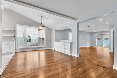 Tiny photo for 440 Huehl Road, Northbrook, IL 60062 (MLS # 12467373)