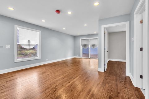 Tiny photo for 440 Huehl Road, Northbrook, IL 60062 (MLS # 12467373)