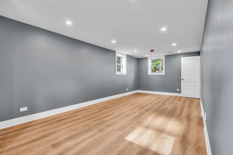 Tiny photo for 440 Huehl Road, Northbrook, IL 60062 (MLS # 12467373)