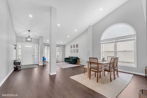 Tiny photo for 5221 Conifer Lane, Gurnee, IL 60031 (MLS # 12611085)