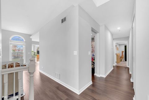 Tiny photo for 5221 Conifer Lane, Gurnee, IL 60031 (MLS # 12611085)