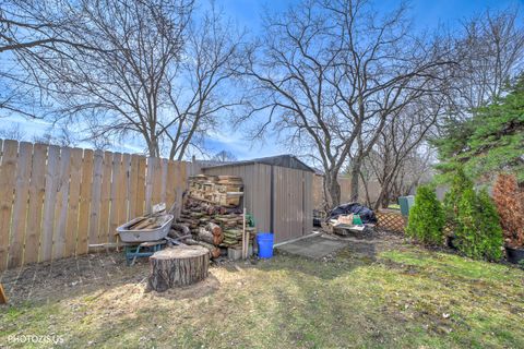 Tiny photo for 5221 Conifer Lane, Gurnee, IL 60031 (MLS # 12611085)