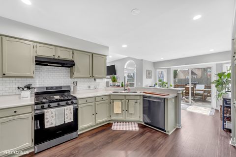 Tiny photo for 5221 Conifer Lane, Gurnee, IL 60031 (MLS # 12611085)