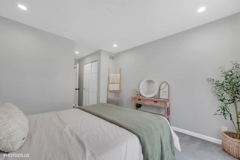 Tiny photo for 5221 Conifer Lane, Gurnee, IL 60031 (MLS # 12611085)