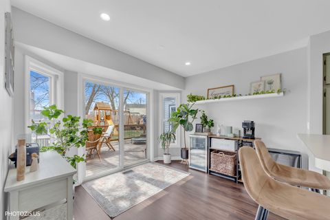 Tiny photo for 5221 Conifer Lane, Gurnee, IL 60031 (MLS # 12611085)