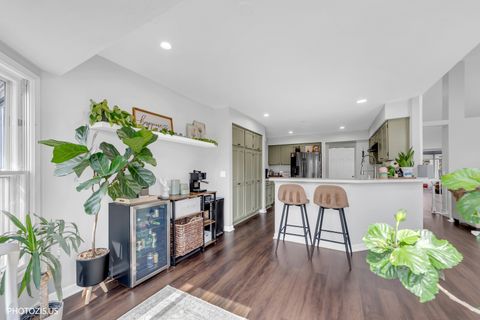 Tiny photo for 5221 Conifer Lane, Gurnee, IL 60031 (MLS # 12611085)