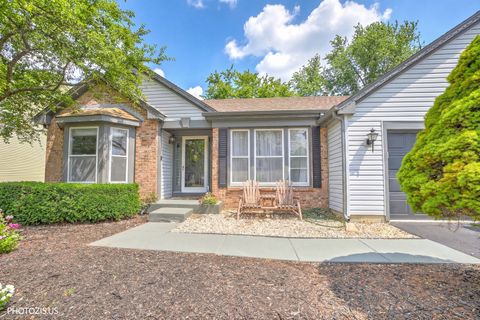 Tiny photo for 5221 Conifer Lane, Gurnee, IL 60031 (MLS # 12611085)