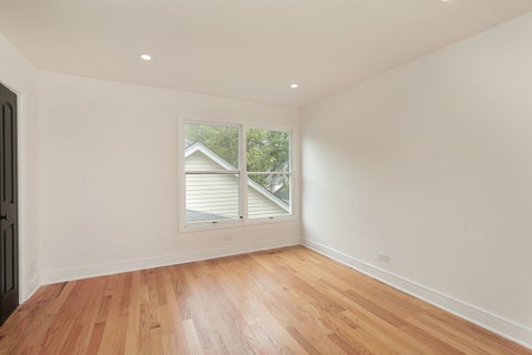 Tiny photo for 823 Suffield Square, Lincolnshire, IL 60069 (MLS # 12769454)