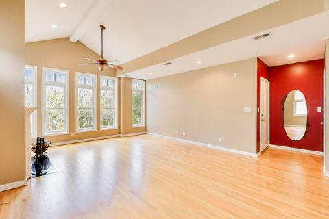 Tiny photo for 1425 W Victoria Street #3, Chicago, IL 60660 (MLS # 12488207)