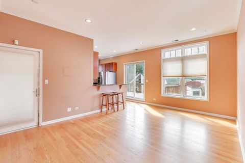 Tiny photo for 1425 W Victoria Street #3, Chicago, IL 60660 (MLS # 12488207)