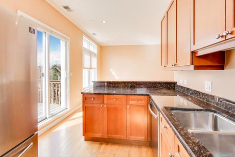 Tiny photo for 1425 W Victoria Street #3, Chicago, IL 60660 (MLS # 12488207)