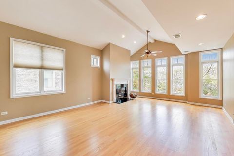 Tiny photo for 1425 W Victoria Street #3, Chicago, IL 60660 (MLS # 12488207)