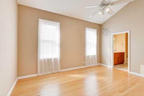 Tiny photo for 1425 W Victoria Street #3, Chicago, IL 60660 (MLS # 12488207)