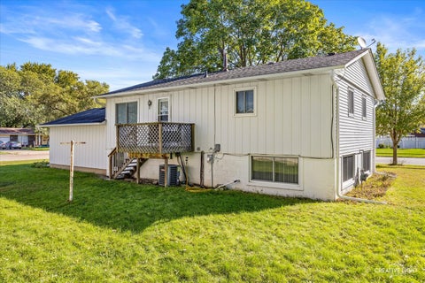 Tiny photo for 680 N Constitution Drive, Aurora, IL 60506 (MLS # 12771808)