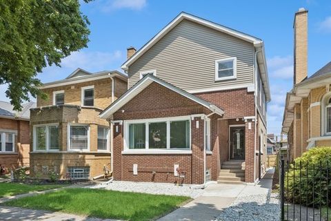 7741 S Bennett Avenue Chicago IL 60649