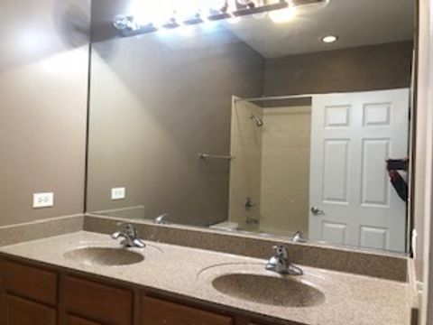 Tiny photo for 343 E 25TH Place #18C, Chicago, IL 60616 (MLS # 12490367)