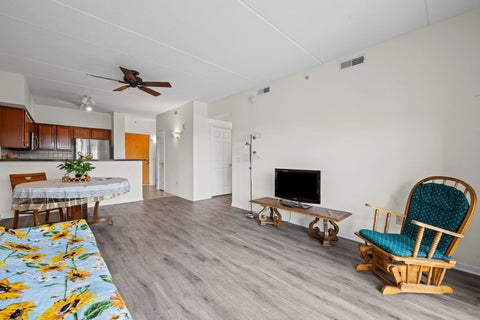 Tiny photo for 405 S Creekside Drive #404, Palatine, IL 60074 (MLS # 12679576)