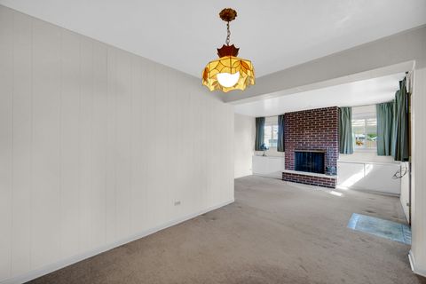 Tiny photo for 17913 Oakwood Avenue, Lansing, IL 60438 (MLS # 12553979)