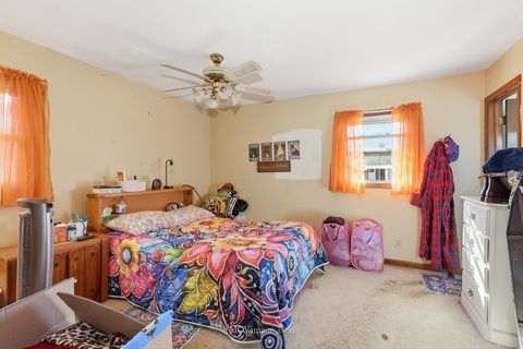 Tiny photo for 605 GLORIA Street, Lockport, IL 60441 (MLS # 12503668)