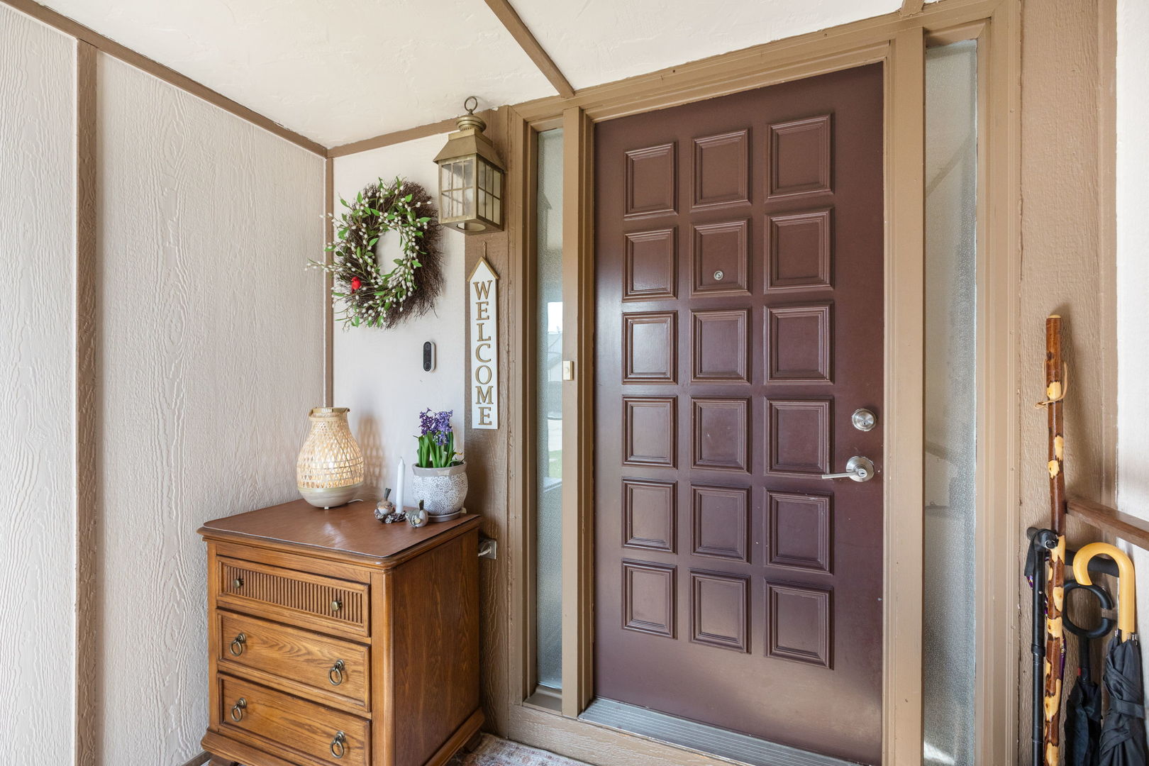 933 Wheaton Oaks Drive