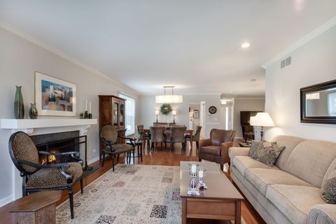 Tiny photo for 933 Wheaton Oaks Drive, Wheaton, IL 60187 (MLS # 12600429)