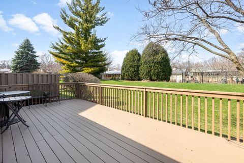Tiny photo for 933 Wheaton Oaks Drive, Wheaton, IL 60187 (MLS # 12600429)