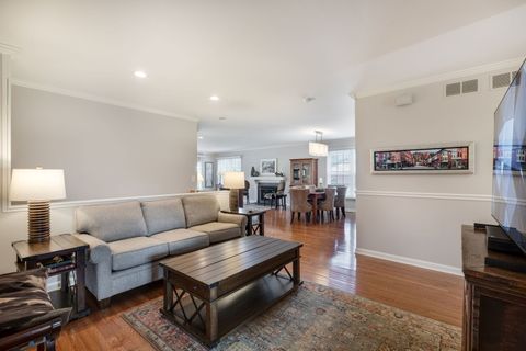 Tiny photo for 933 Wheaton Oaks Drive, Wheaton, IL 60187 (MLS # 12600429)