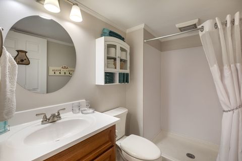 Tiny photo for 933 Wheaton Oaks Drive, Wheaton, IL 60187 (MLS # 12600429)