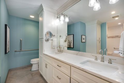 Tiny photo for 933 Wheaton Oaks Drive, Wheaton, IL 60187 (MLS # 12600429)