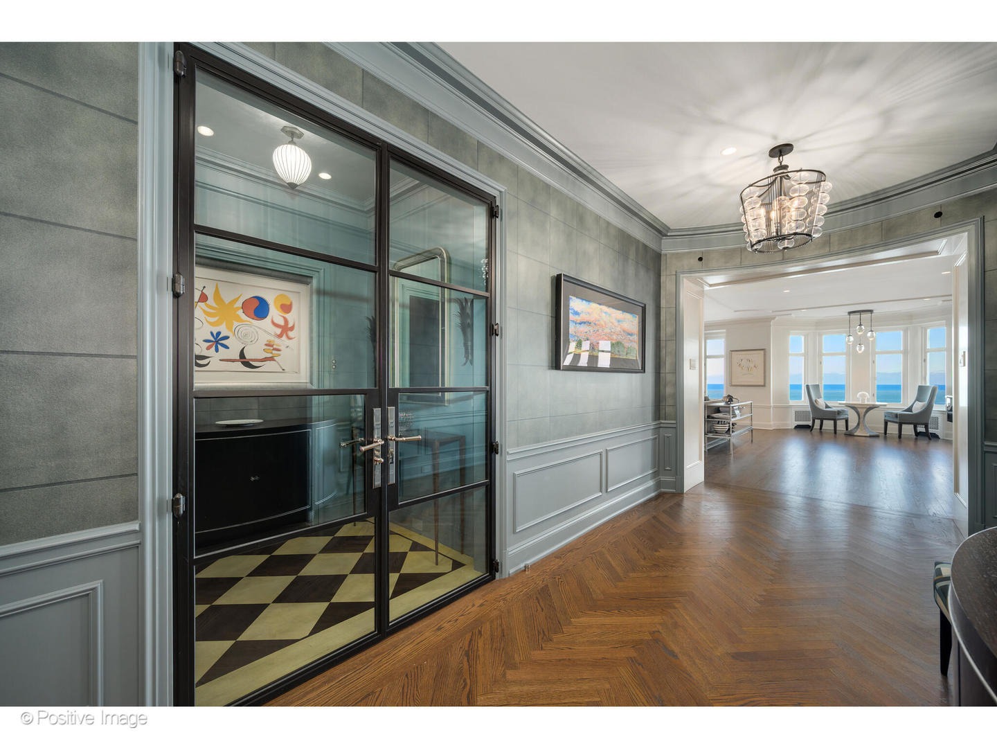 1430 N Lake Shore Drive 18