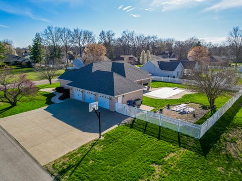 Tiny photo for 810 New Day Way, Marion, IL 62959 (MLS # 12588716)