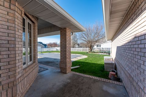 Tiny photo for 810 New Day Way, Marion, IL 62959 (MLS # 12588716)