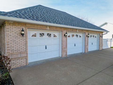 Tiny photo for 810 New Day Way, Marion, IL 62959 (MLS # 12588716)