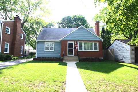36 N Martin Avenue Waukegan IL 60085