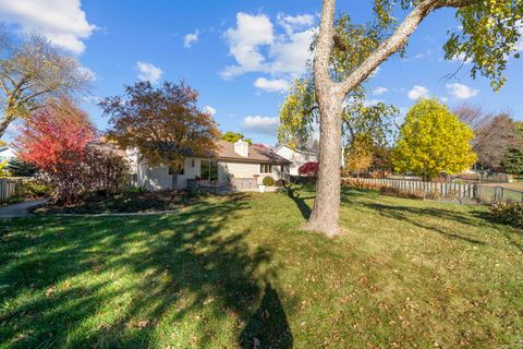 Tiny photo for 6641 Thomas Parkway, Rockford, IL 61114 (MLS # 12512237)