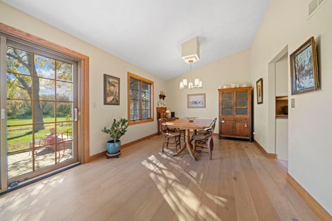 Tiny photo for 6641 Thomas Parkway, Rockford, IL 61114 (MLS # 12512237)