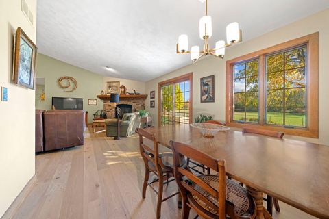 Tiny photo for 6641 Thomas Parkway, Rockford, IL 61114 (MLS # 12512237)