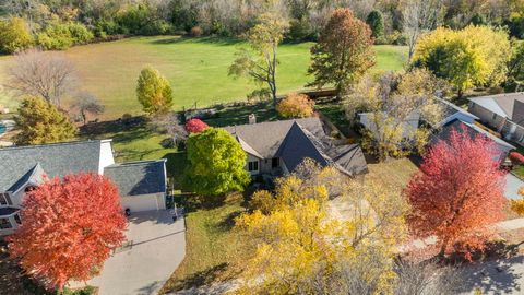 Tiny photo for 6641 Thomas Parkway, Rockford, IL 61114 (MLS # 12512237)