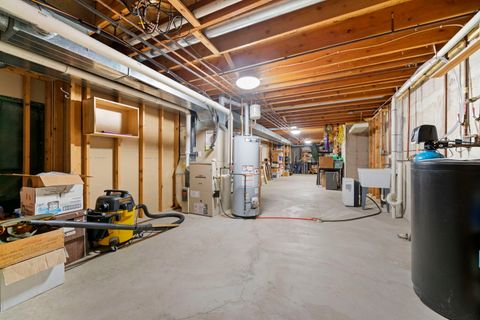 Tiny photo for 6641 Thomas Parkway, Rockford, IL 61114 (MLS # 12512237)