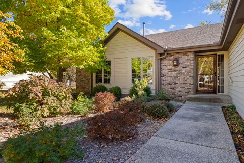 Tiny photo for 6641 Thomas Parkway, Rockford, IL 61114 (MLS # 12512237)