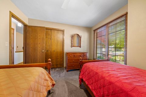 Tiny photo for 6641 Thomas Parkway, Rockford, IL 61114 (MLS # 12512237)